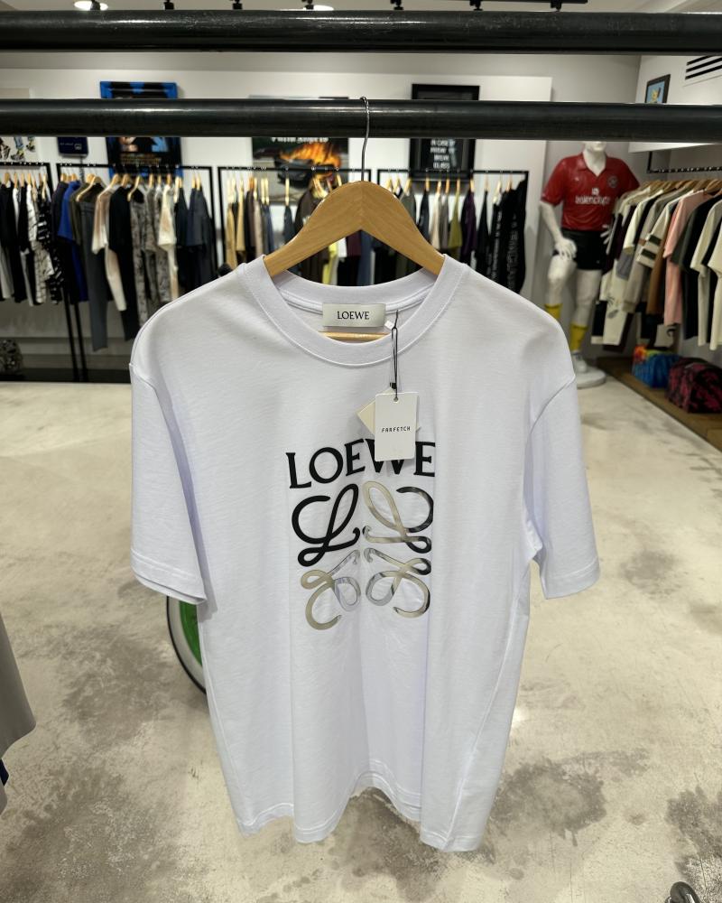 Loewe تيشيرت لويفي ابيض بشعار عاكس - 4