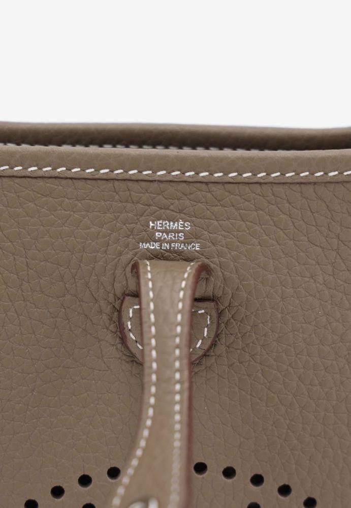 Hermès شنطة ارميز MINI EVELYNE 16 AMAZONE IN ETOUPE - 4