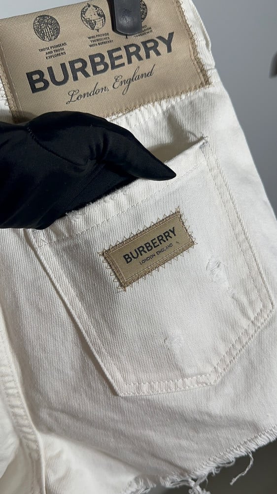 Burberry طقم بربري تيشيرت و شورت - 3