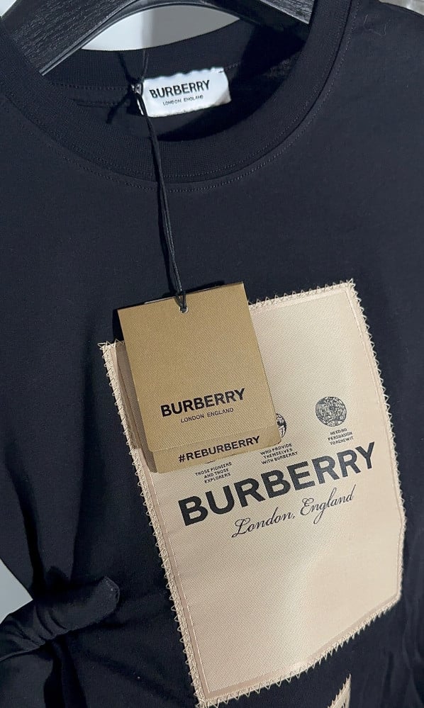 Burberry طقم بربري تيشيرت و شورت - 2