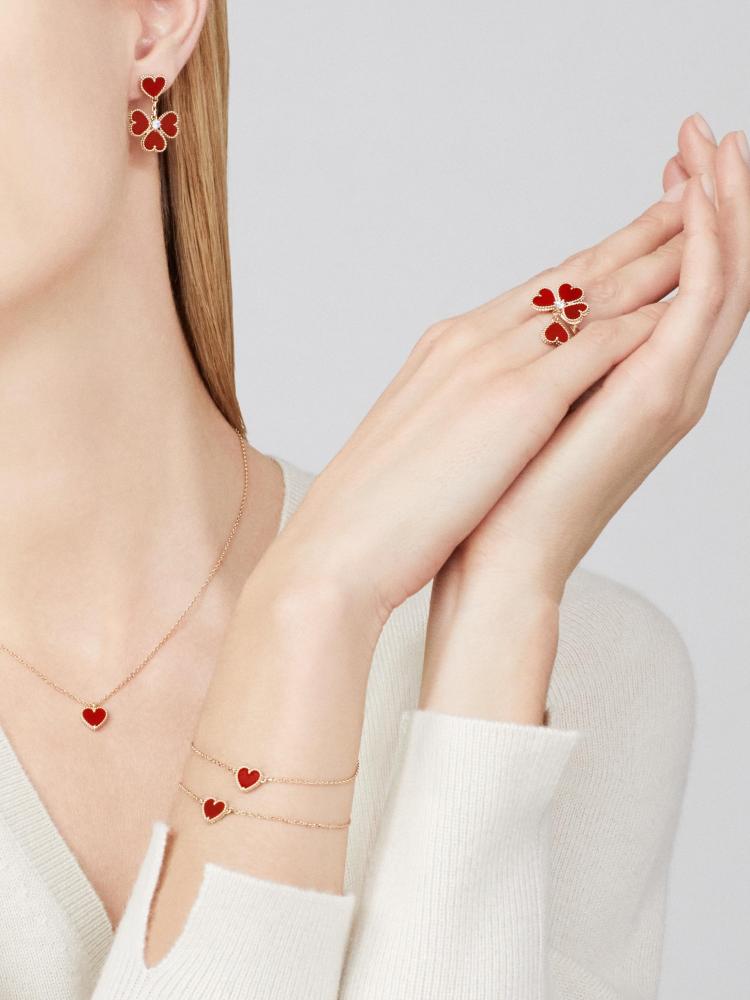 Van Cleef & Arpels سلسال فان كليف سويت ألامبرا هارت : روز قولد - 2
