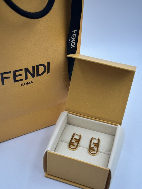 Fendi حلق فندي ذهبي - 3