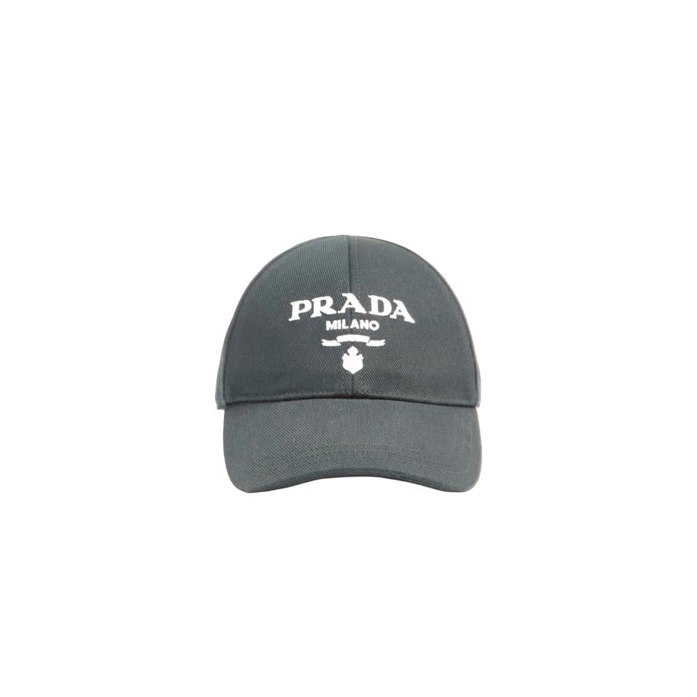Prada كاب برادا رمادي