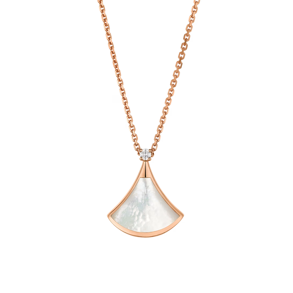 Xbrandat Divas’ Dream Necklace with Mother-of-Pearl & Diamond