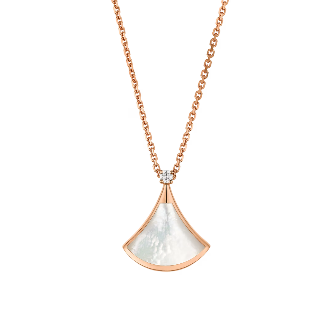 Xbrandat Divas’ Dream Necklace with Mother-of-Pearl & Diamond