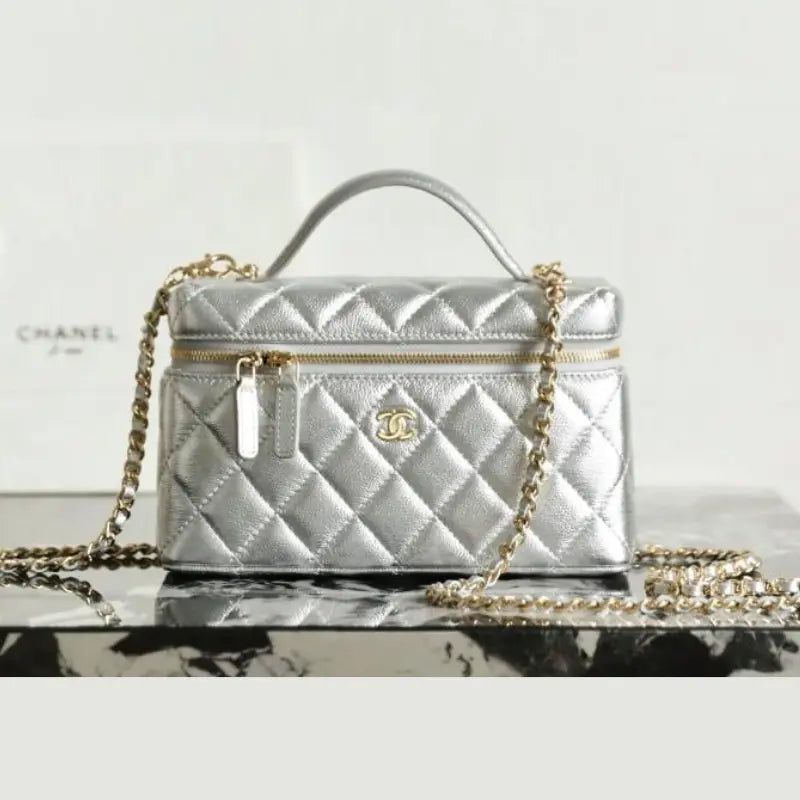 CHANEL 26A Caviar LGHW Long Vanity LP with Chain 19 cm