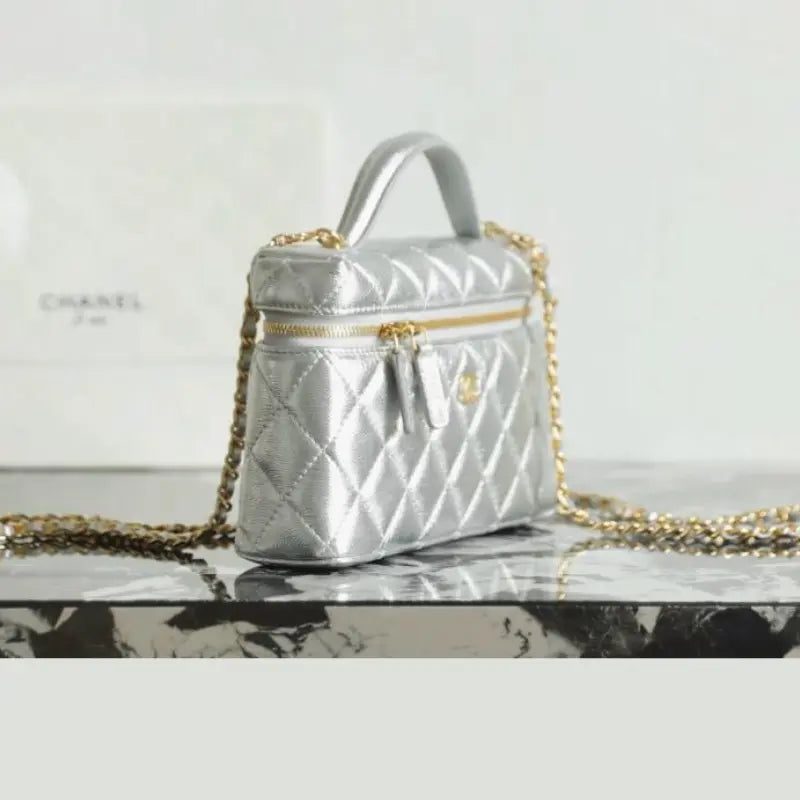 CHANEL 26A Caviar LGHW Long Vanity LP with Chain 19 cm