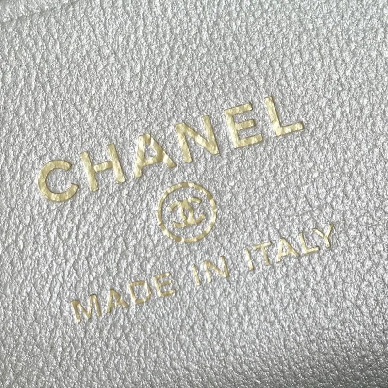 CHANEL 26A Caviar LGHW Long Vanity LP with Chain 19 cm
