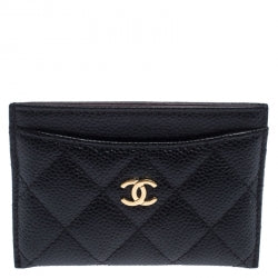 إكس براندات Caviar Quilted Vertical Card Holder – حافظة بطاقات عمودية مبطنة