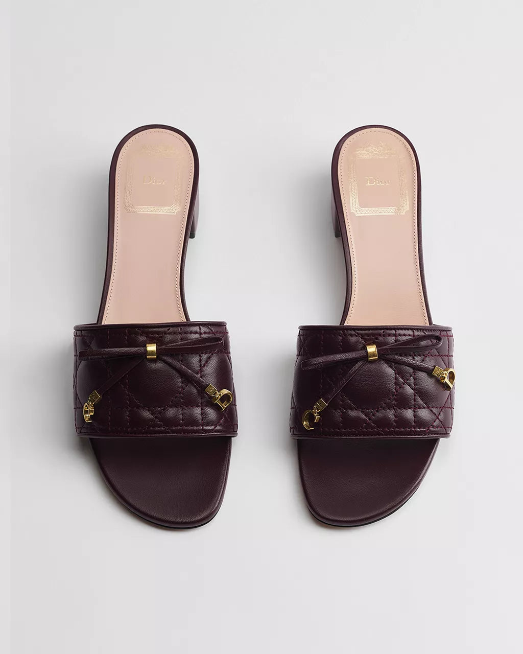 Xbrandat Quilted Bow Block Heel Slide Sandals
