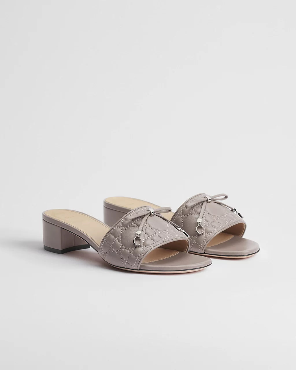 Xbrandat Quilted Bow Block Heel Slide Sandals
