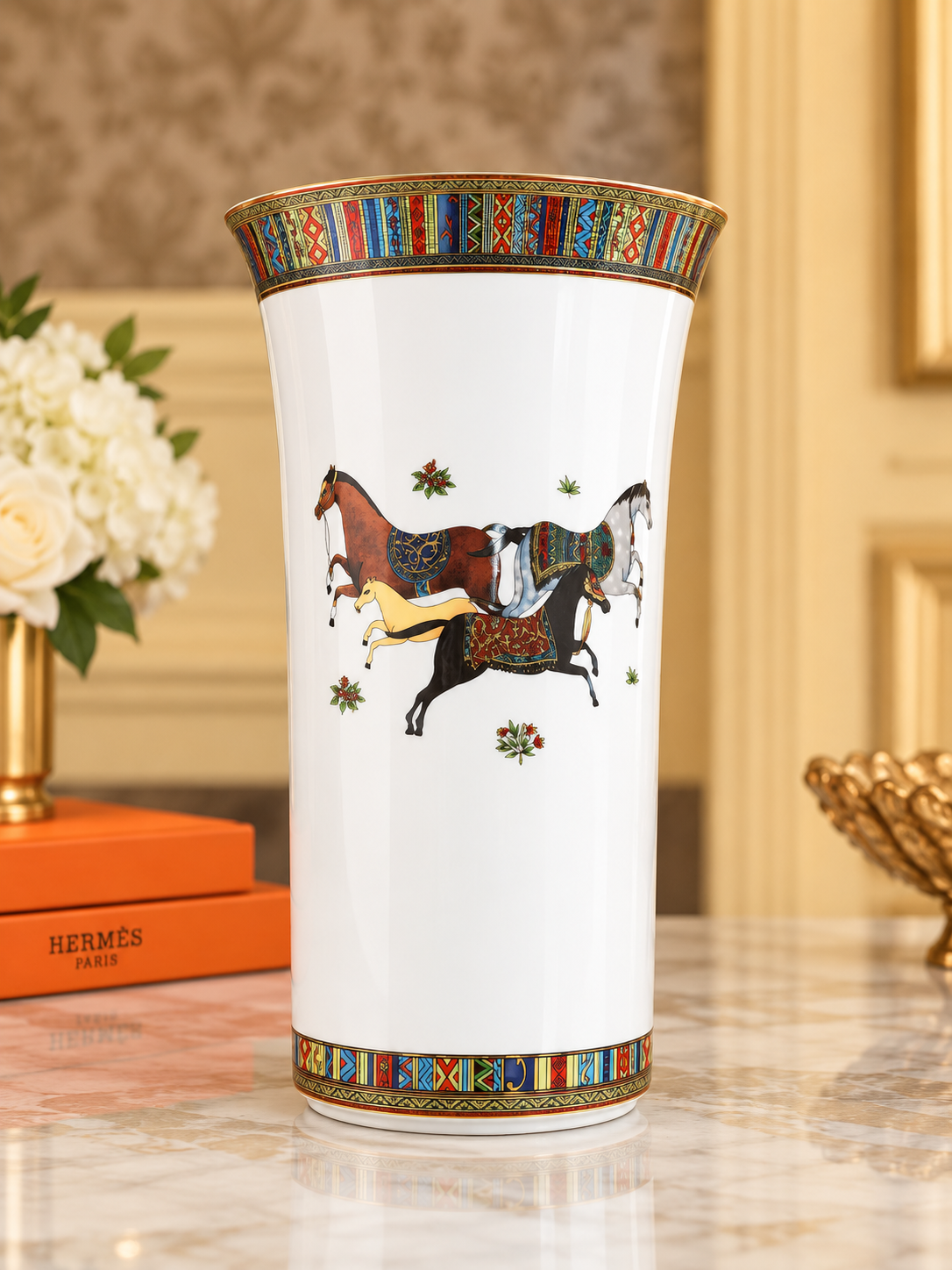 مزهرية إكس براندات Cheval d’Orient من البورسلان