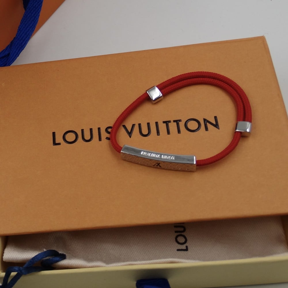 Louis Vuitton سوارة لويس فيتون حمراء - 4