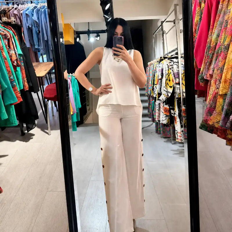 White Set – Sleeveless Crop Top and Wide-Leg Pants