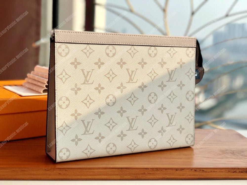 Louis Vuitton To-Go Pochette
