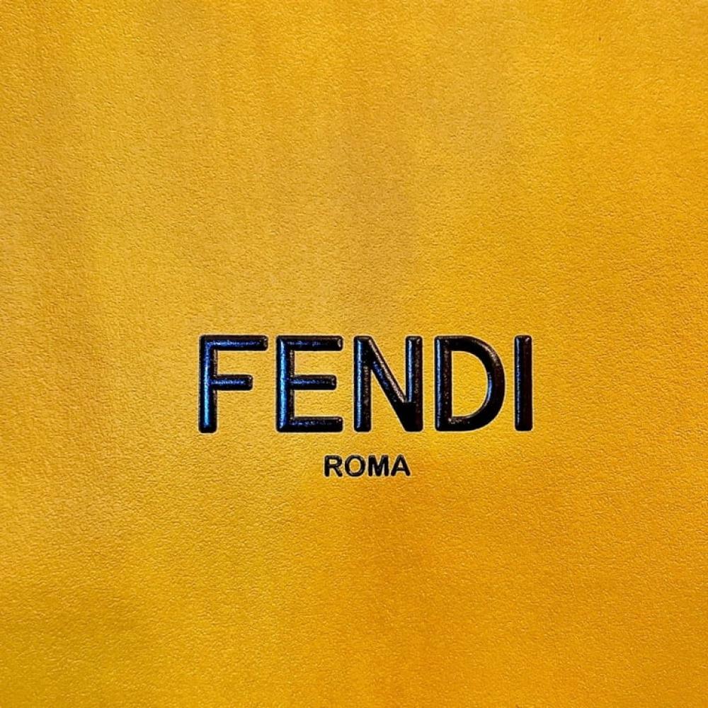 Fendi كيس فندي حجم صغير 'مناسب للاكسسوارات' - 2