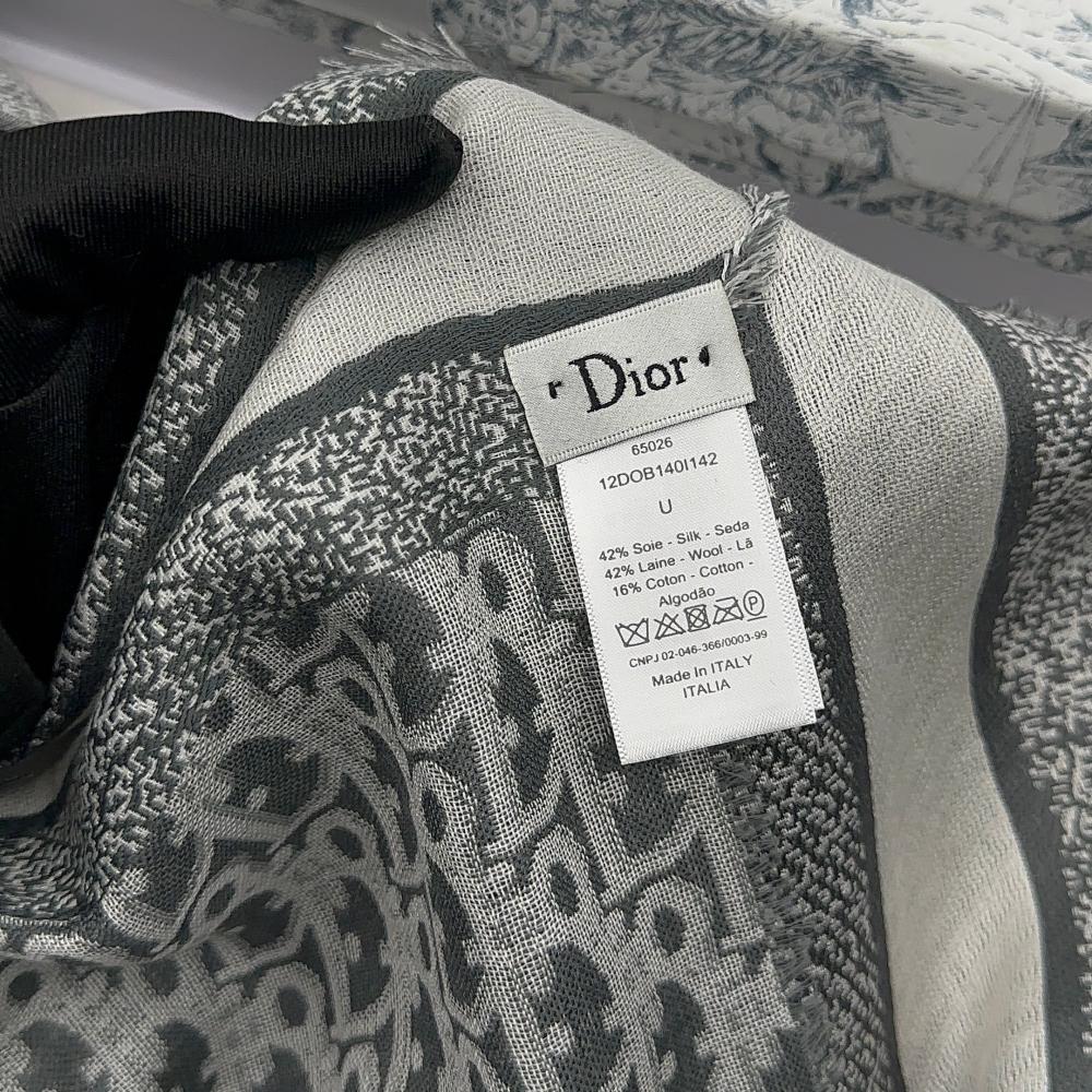 Dior Gray Dior Scarf - 5
