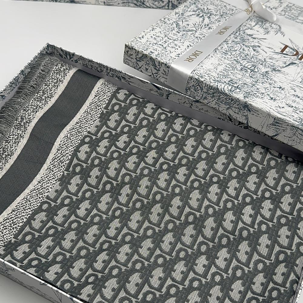 Dior Gray Dior Scarf - 4