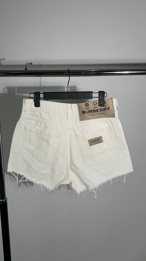 Burberry طقم بربري تيشيرت و شورت - 6