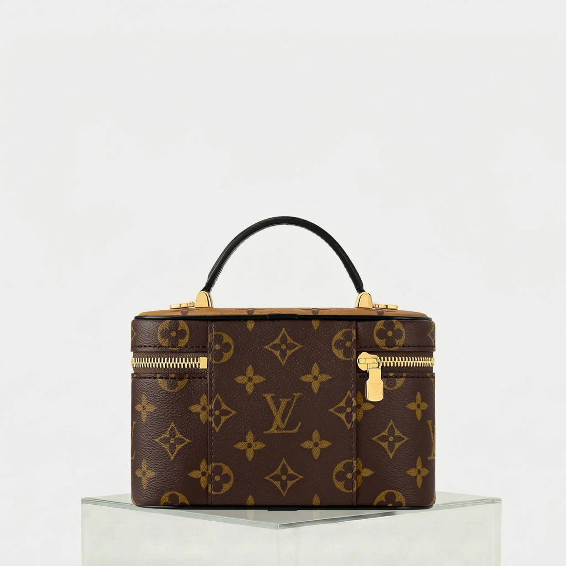 LOUIS VUITTON Vanity Chain Pouch Monogram Canvas